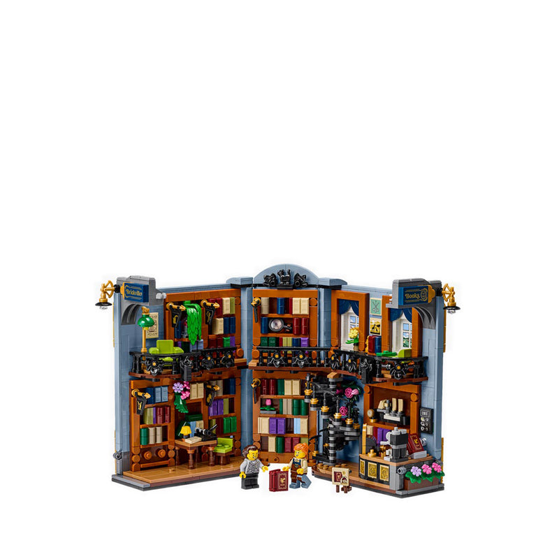 LEGO® Icons Bookstore: Book Nook - 11379