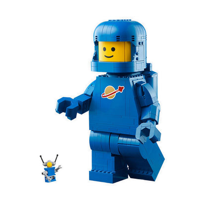 LEGO® Up-Scaled Blue Astronaut Minifigure - 40921